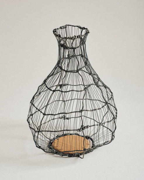 Joelle Yu, Steel Wire Vase #2