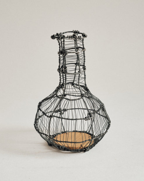 Joelle Yu, Steel Wire Vase #1