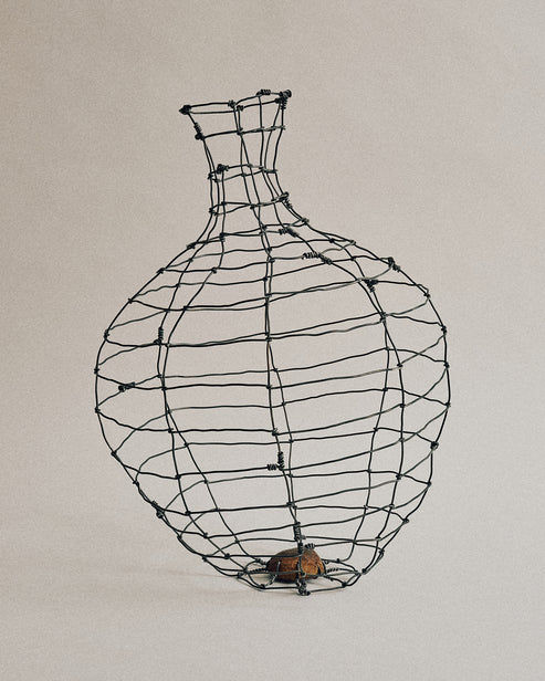 Joelle Yu, Walnut Vase