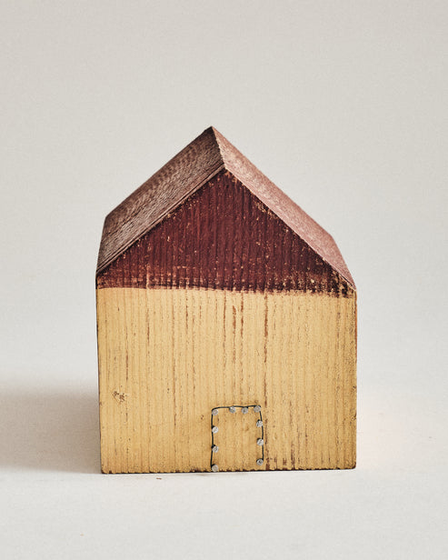 Joelle Yu, Yellow House, Red Roof