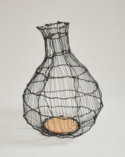 Joelle Yu, Steel Wire Vase #2