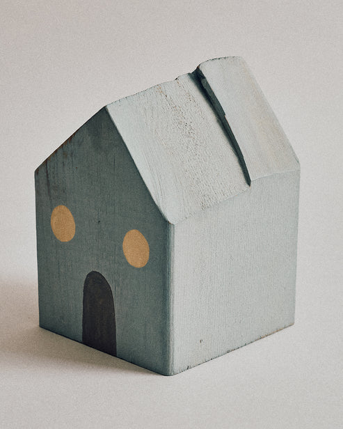 Joelle Yu, Blue House