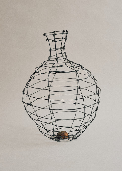 Joelle Yu, Walnut Vase