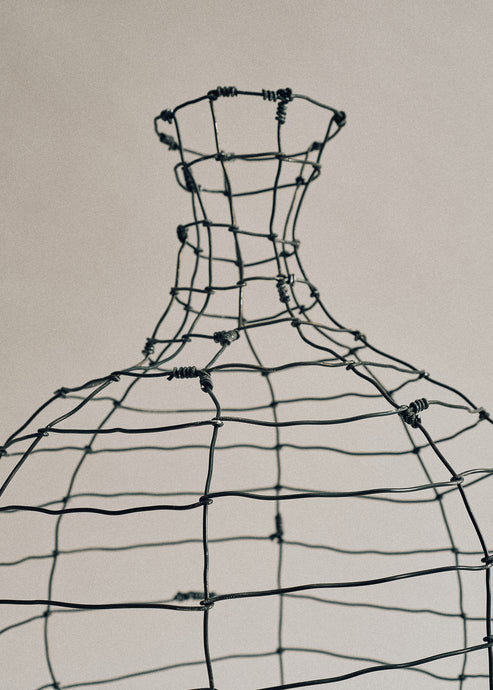 Joelle Yu, Walnut Vase